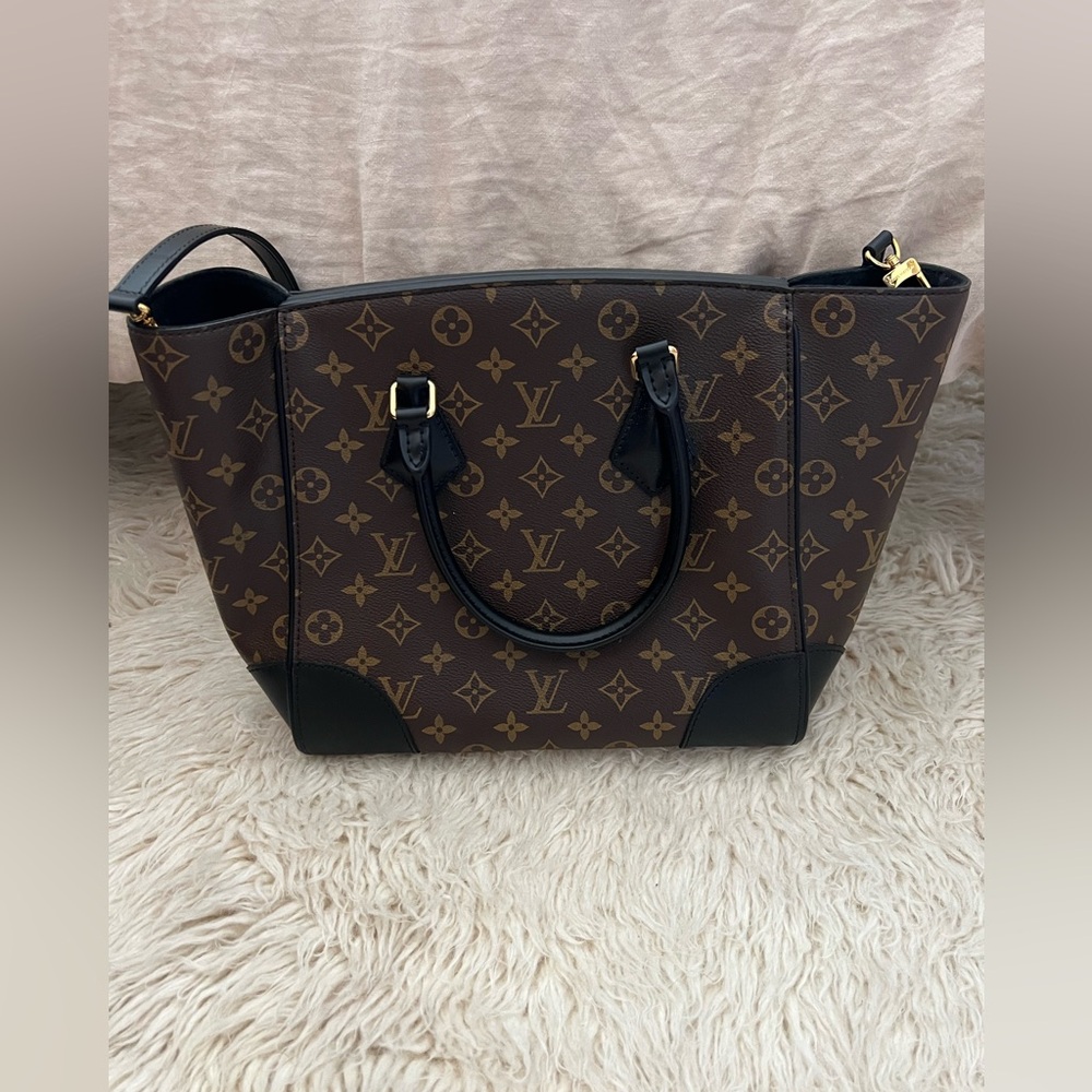 Louis Vuitton Phenix MM monogram purse- AUTHENTIC